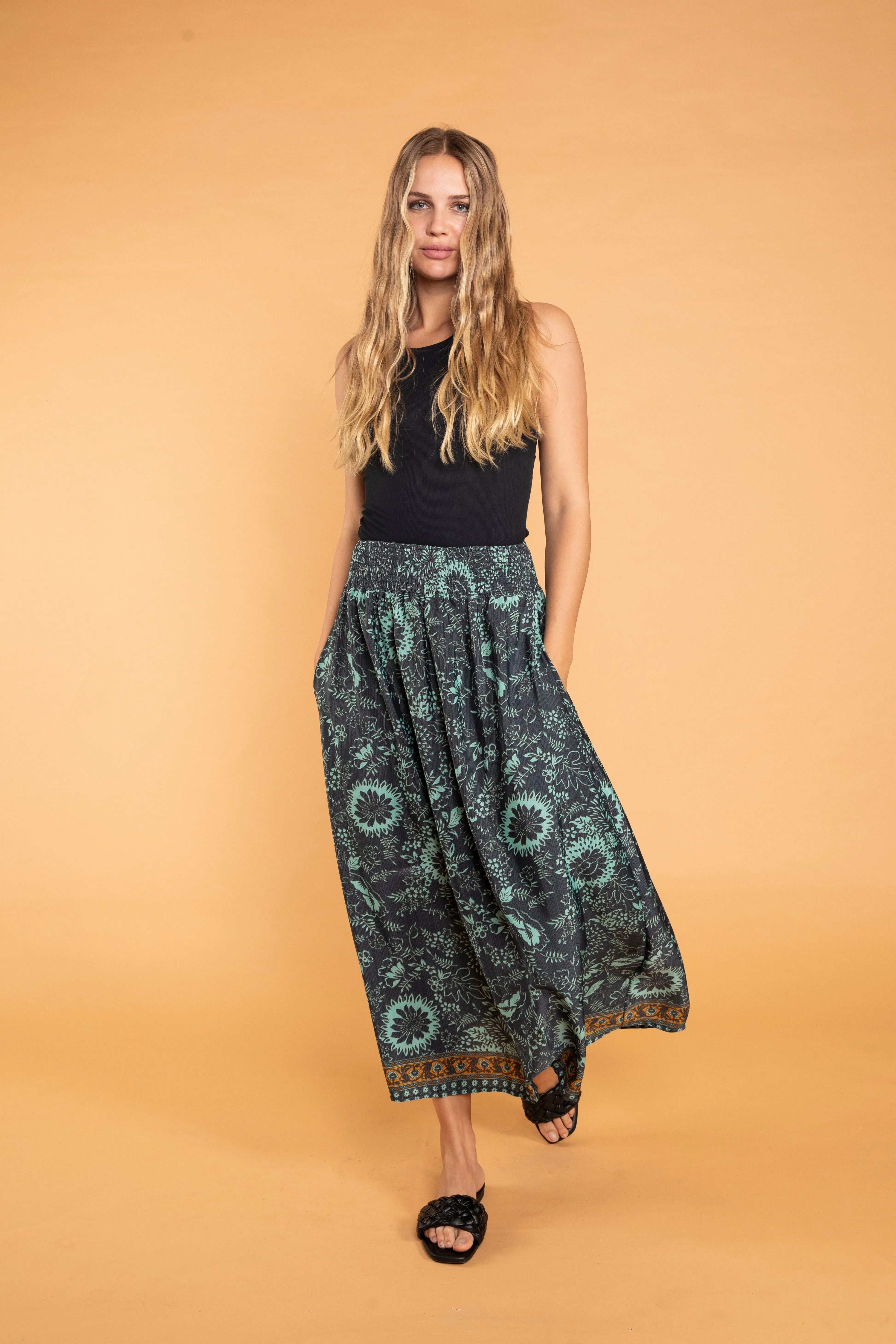 Stefna Midi Skirt